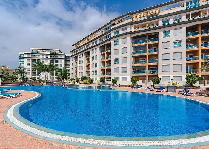 In Canadas Golf Del Sur * San Miguel de Abona